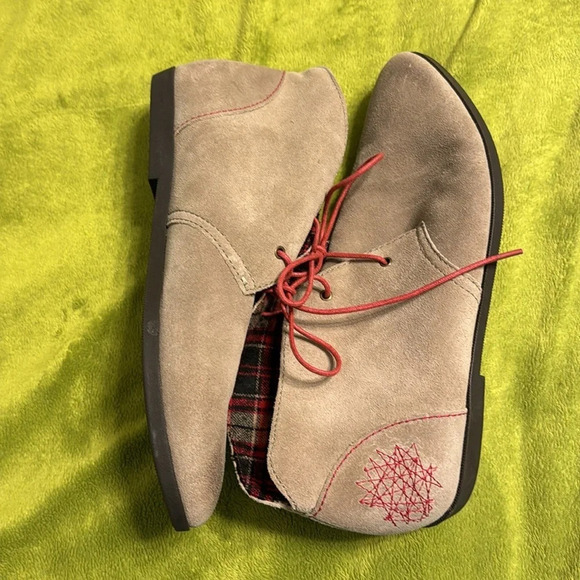 OTBT Shoes - Otbt Lace up Chukka Boots Pepin Sz 9